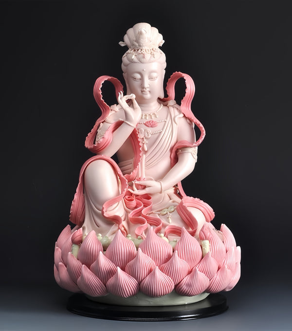 Production of Dehua ceramic Buddha statues