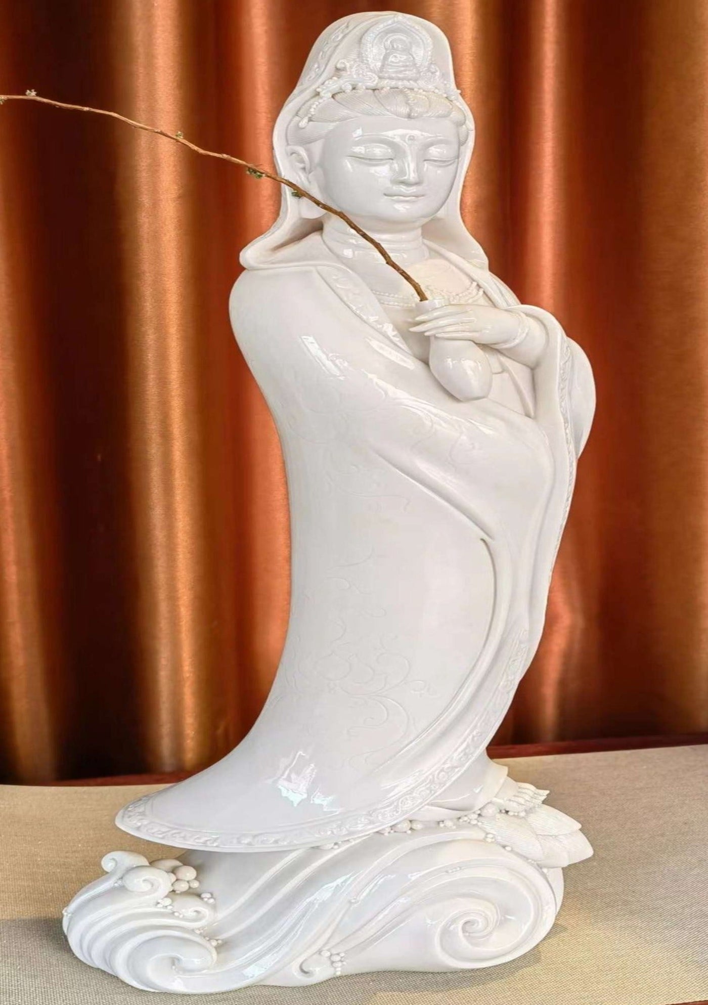 White Porcelain Vase Guanyin Buddha Statue