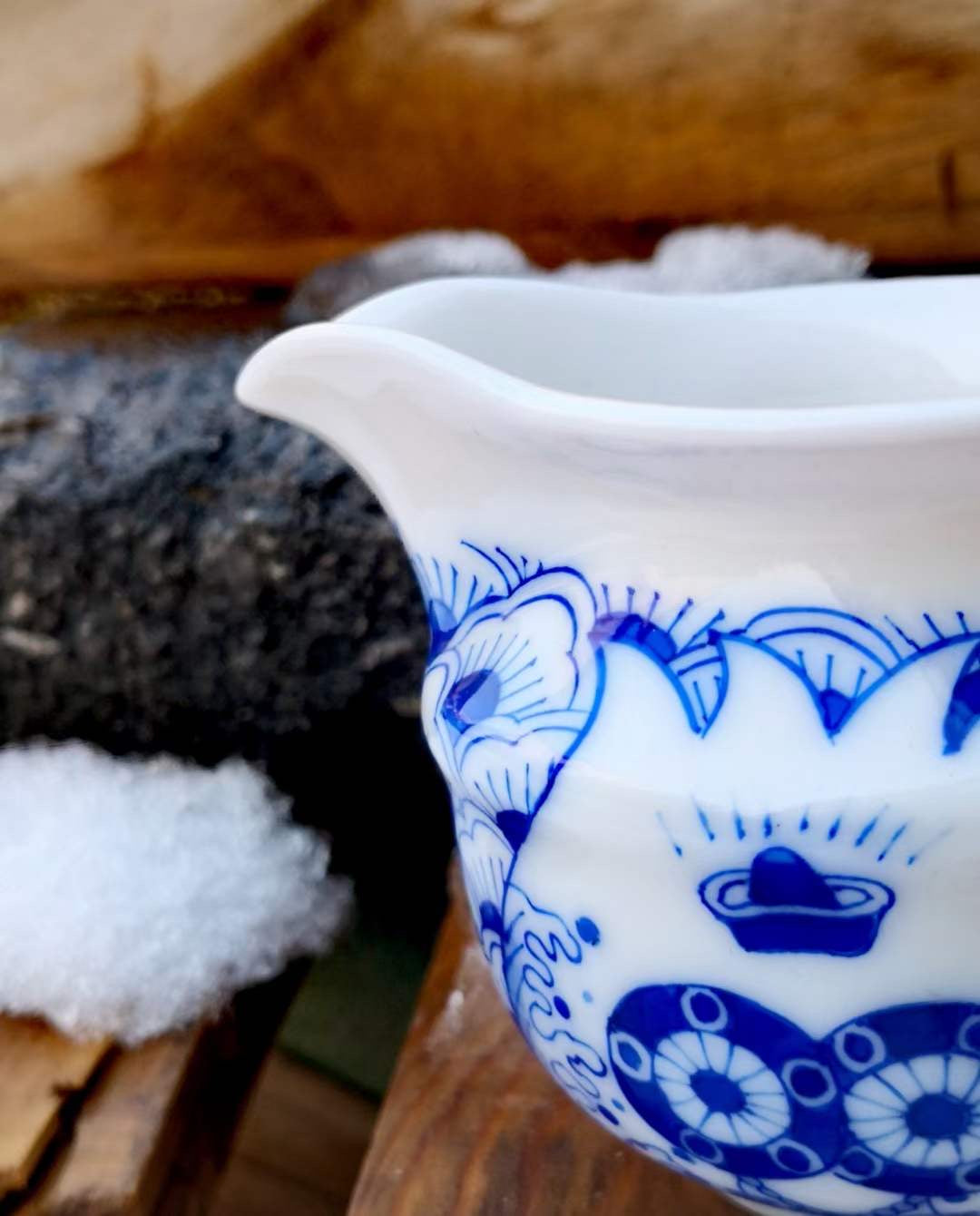 Blue And White Porcelain Yuan Bao Teacup Set