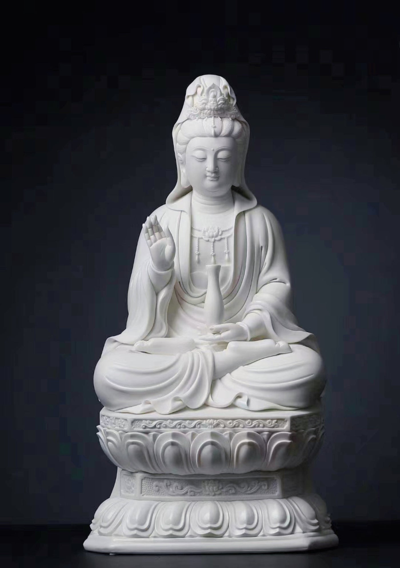 White Porcelain Pure Vase Guanyin Buddha Statue