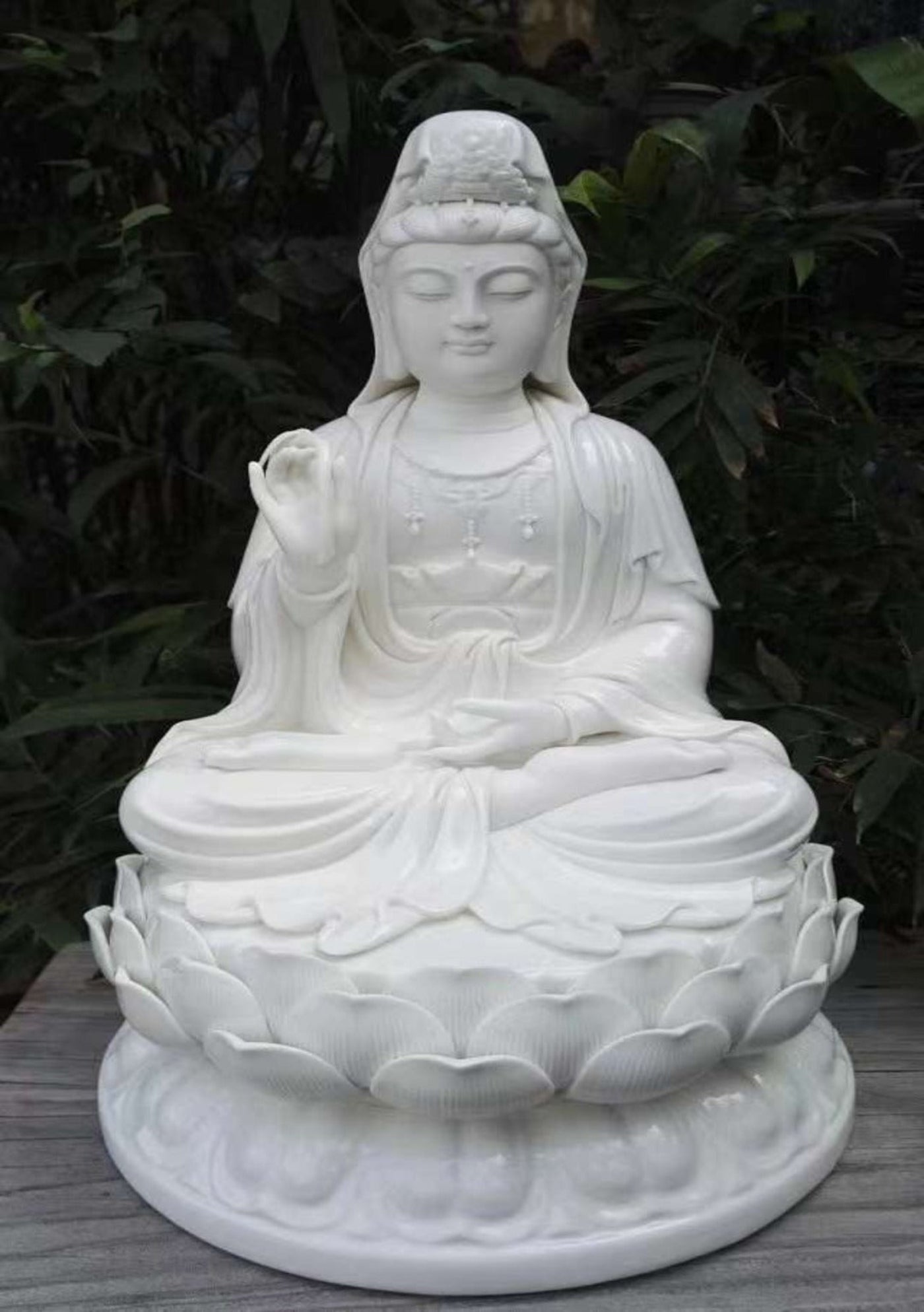 White Porcelain Willow Branch Guanyin Bodhisattva Statue
